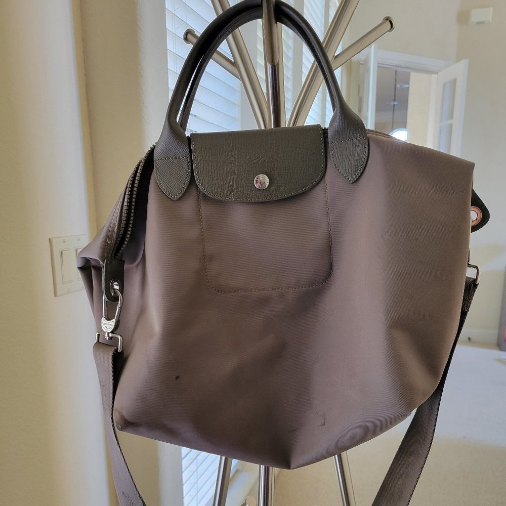Longchamp Le Pliage Néo Medium Handbag with Strap